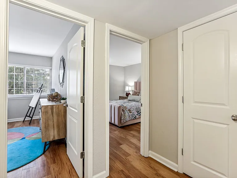 865 Bellevue — Photo 11