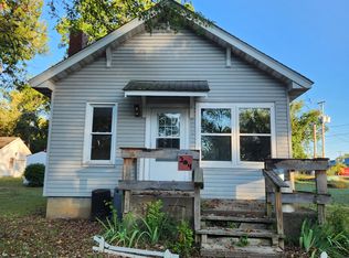 304 S Windsor St, Windsor, MO 65360