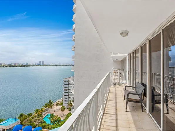 7601 E Treasure Dr, North Bay Village, FL