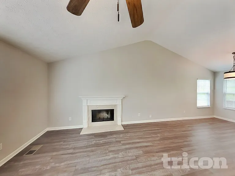 154 Braxton Park Ln — Photo 3