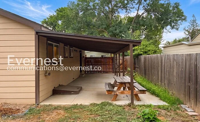 226 Columbine Ct — Photo 25
