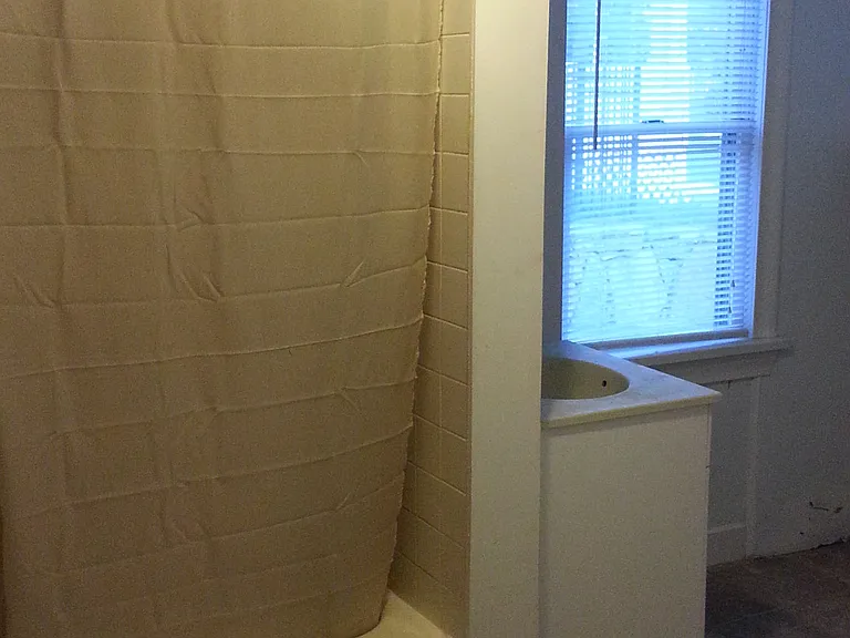 93 Washington St #1 — Photo 5