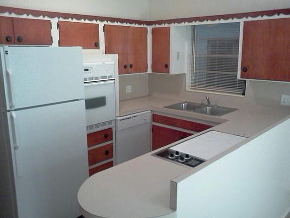 4th image of 4381 80th Ave N
