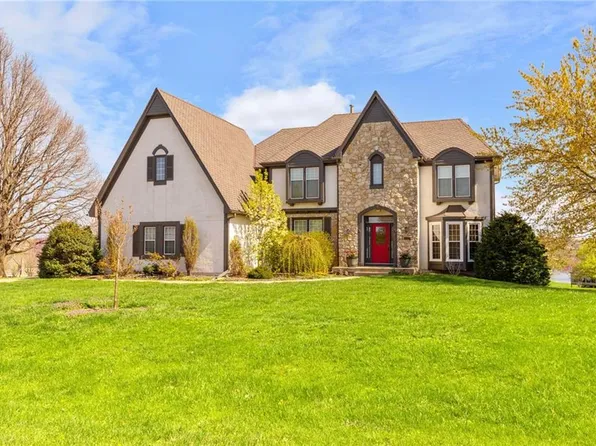 14835 Goddard St, Overland Park, KS 66221