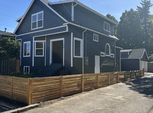318 N Shaver St, Portland, OR 97227