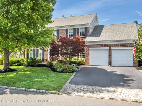 27 Nicklaus Lane, Farmingdale, NJ 07727