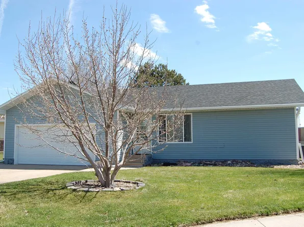 103 Glenn Dr, Gibbon, NE 68840