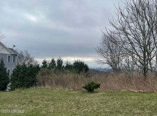 82 Terre Ln, Danville, PA 17821