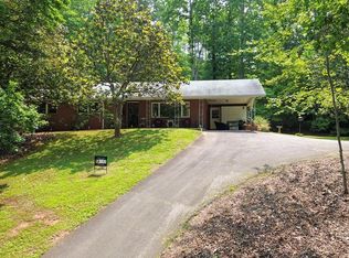 223 Tennessee View St, Franklin, NC 28734