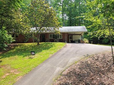 223 Tennessee View St, Franklin, NC, 28734