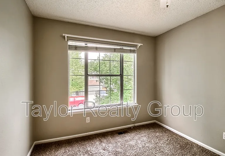 13460 Vine St — Photo 19