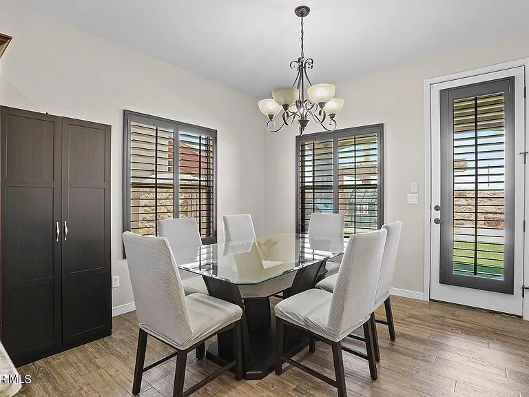 3749 Loma Adriana Dr — Photo 10