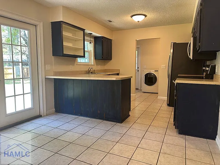 209 Brighton Woods Dr — Photo 9