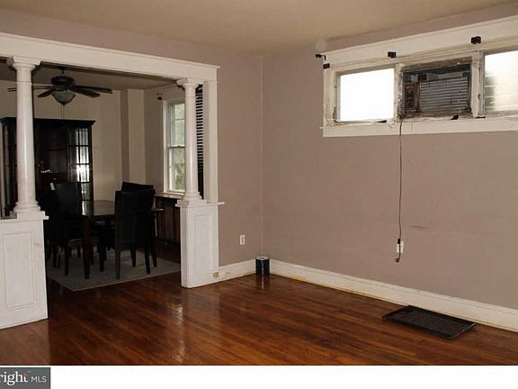 3rd image of 416 Bonsall Ave