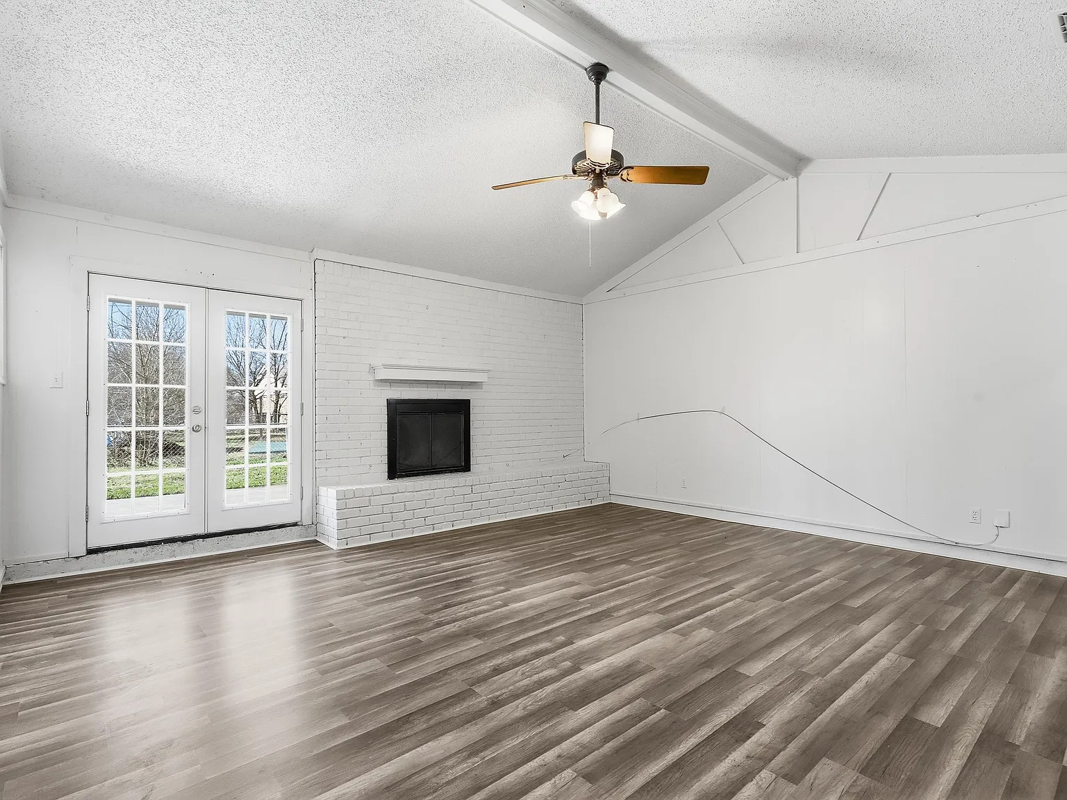 125 N Jessup St; Alvarado 76009 - 1 — Photo 1