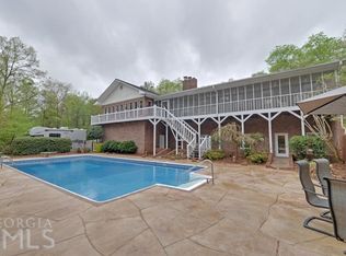 365 Riverbend Cir, Royston, GA 30662