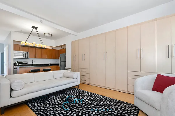 Sold by City Connections Realty | media 2