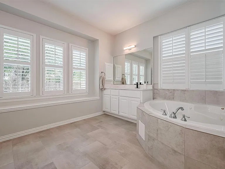 66 Marquise Oaks Pl — Photo 20