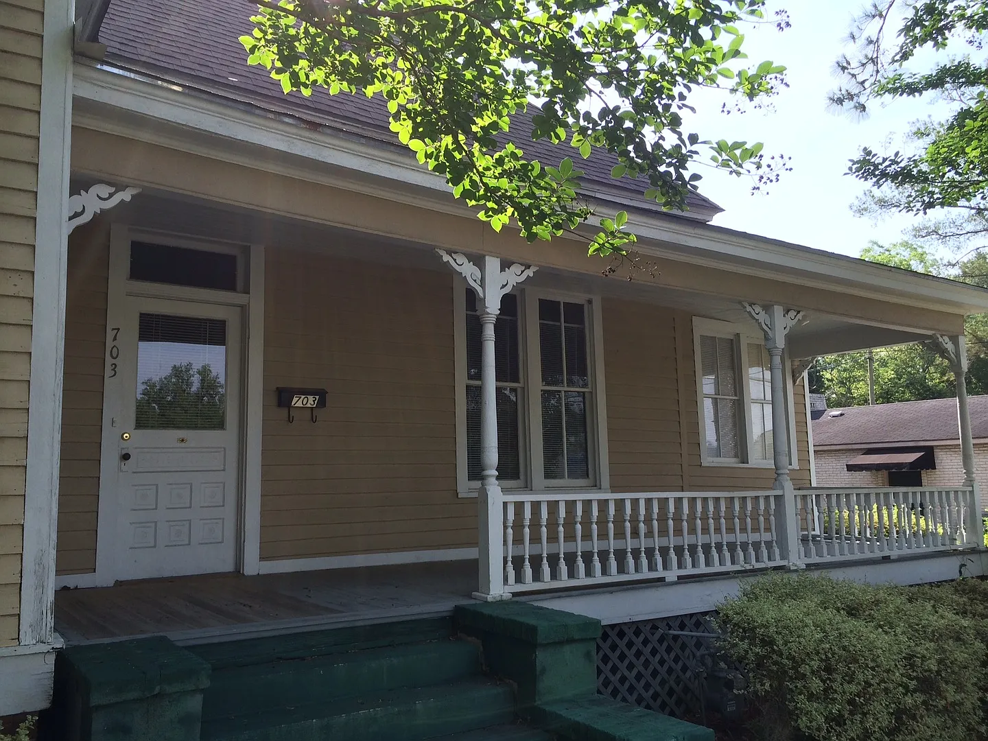 3 bedroom, 2 bath Historic Home Near Downtown Valdosta — Photo 2