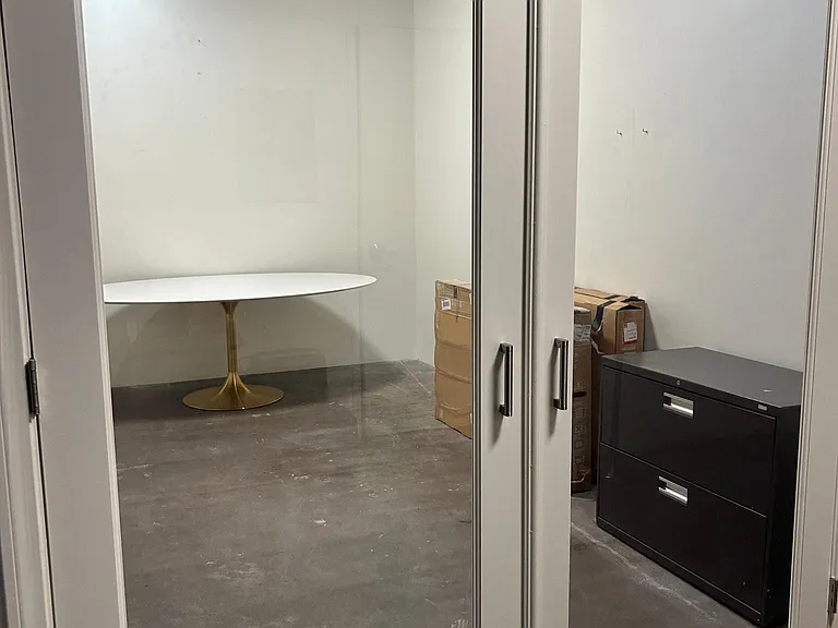 2404 Wilshire Blvd #11D — Photo 7