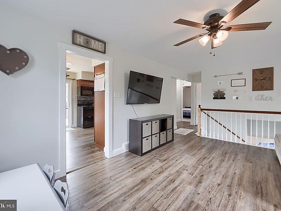 5th image of 1074 Hearthstone Rd