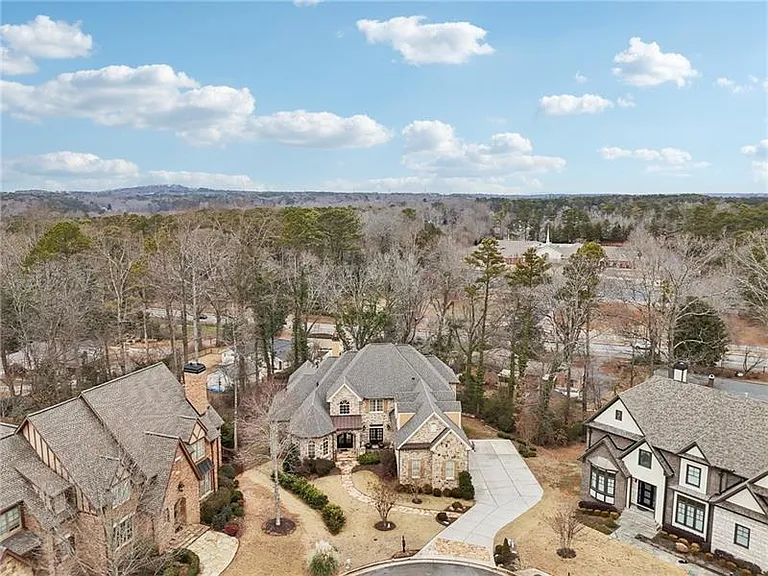 343 Summer Garden Dr — Photo 86