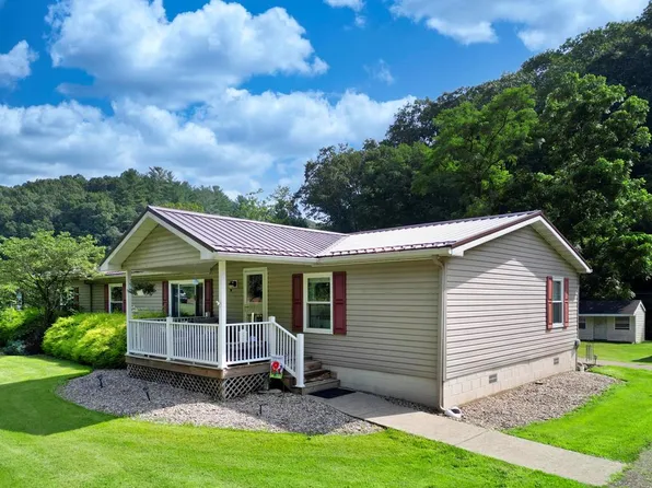 5654 Veterans Highway, New Martinsville, WV 26155