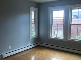 17 Pine St #17B, Waltham, MA 02453