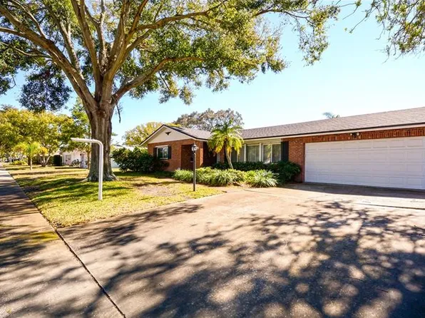13296 88th Ave, Seminole, FL 33776