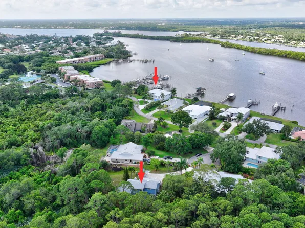 1013 SE Kitching Cove Lane, Port St Lucie, FL 34952