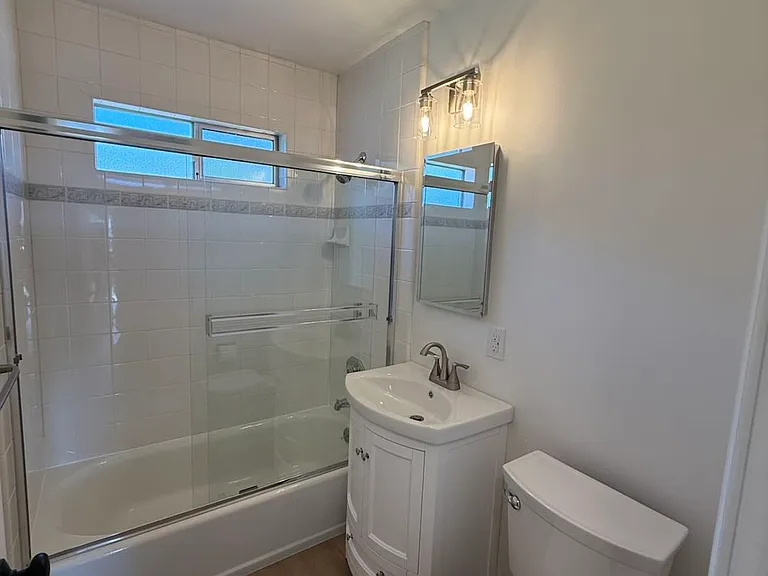 251 Del Norte Ave — Photo 9