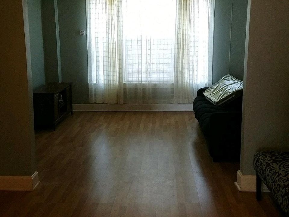 1st image of 1931 W 22nd Pl #1