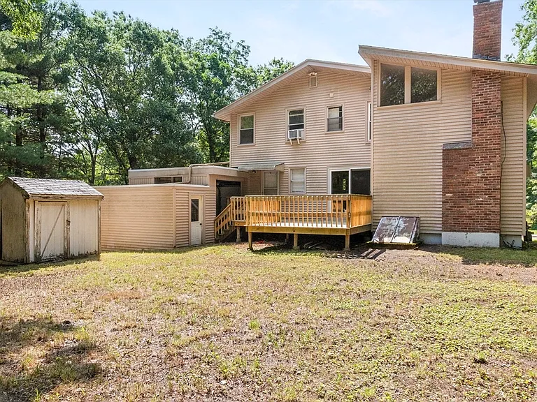 164 Wilshire Dr — Photo 16