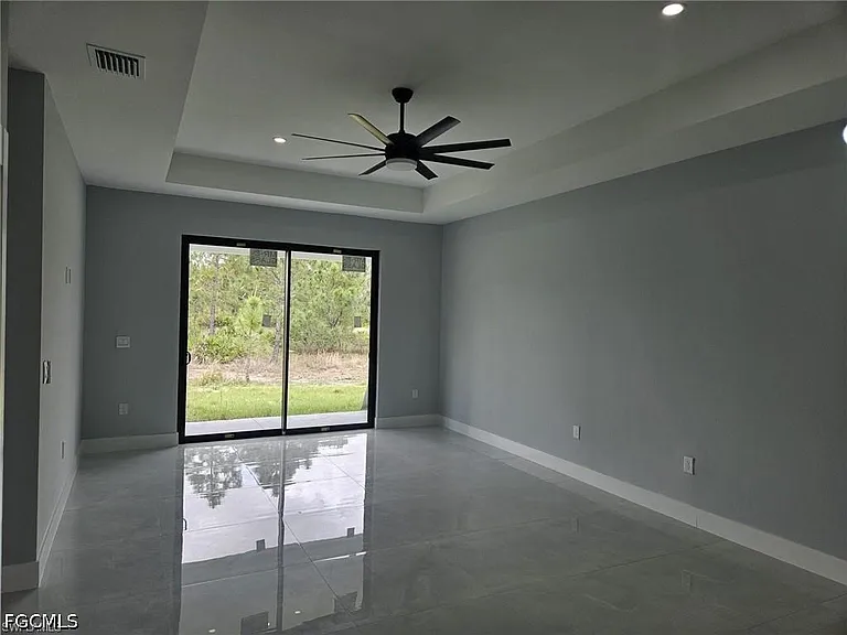 388 Bell Blvd S — Photo 14