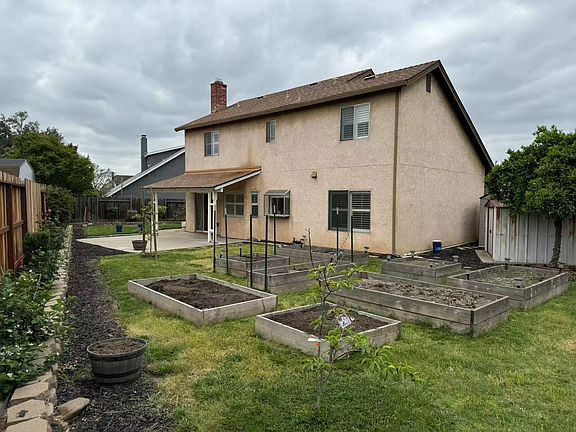 5th image of 932 Spring Brook Ct