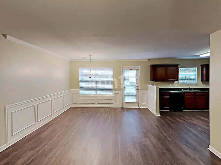 119 Hidden Creek Dr — Photo 4