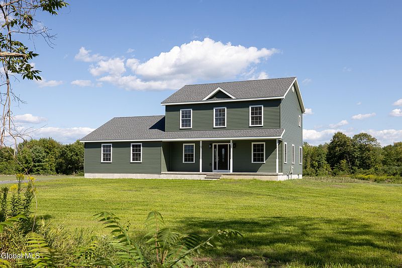 3rd image of 814 Vaughn Road