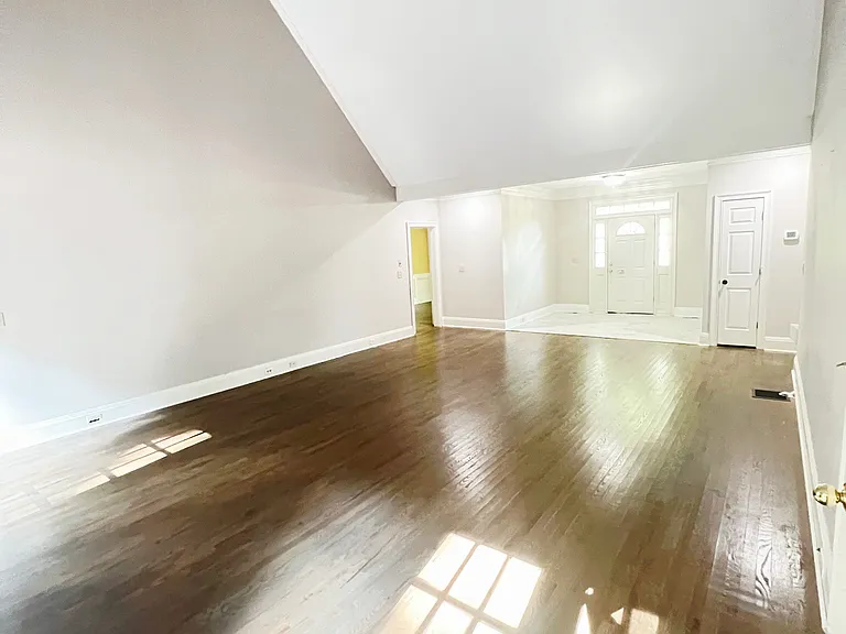 9620 Haverhill Ln — Photo 5