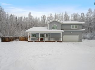 770 Lakloey Dr, North Pole, AK 99705