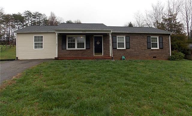 1st image of 3288 Canyon Ct