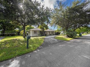 13505 SW 103rd Ct, Miami, FL 33176