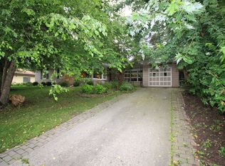 427 Lincoln St, Algonquin, IL 60102