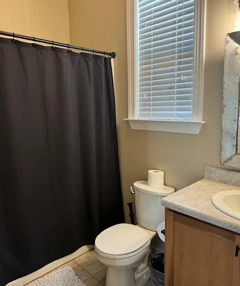 318 N Lopez St — Photo 17