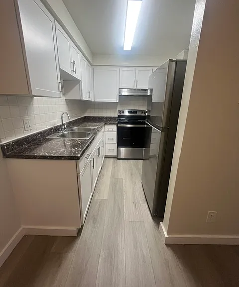 Orchard Glen Apartments — Photo 49