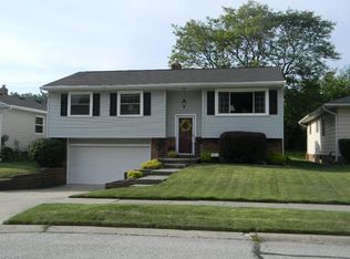 14411 Rochelle Dr, Maple Heights, OH 44137