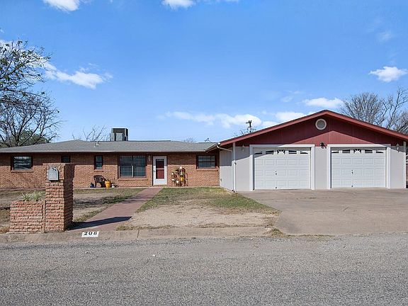 2nd image of 208 N Broadview St