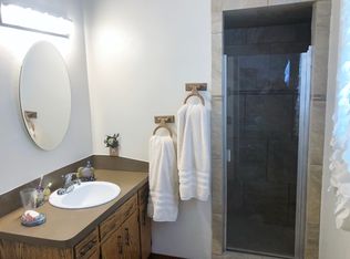 2445 Oak Trail Dr, Idaho Falls, ID 83404