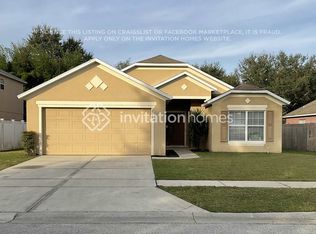 3948 Hillingdon Rd, Tavares, FL 32778