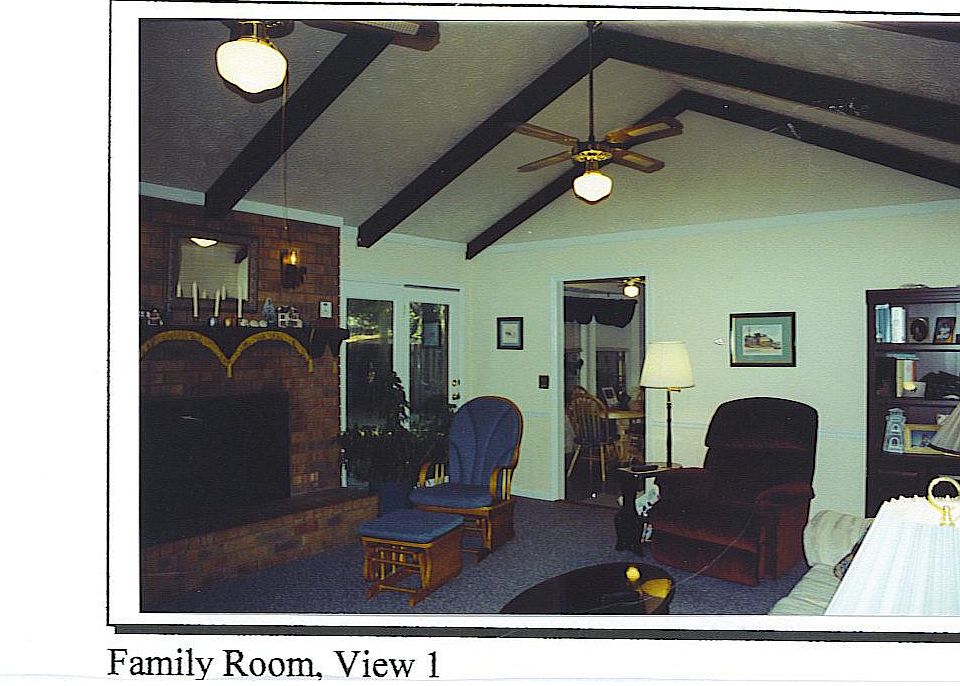 2nd image of 1112 Oakleaf Dr