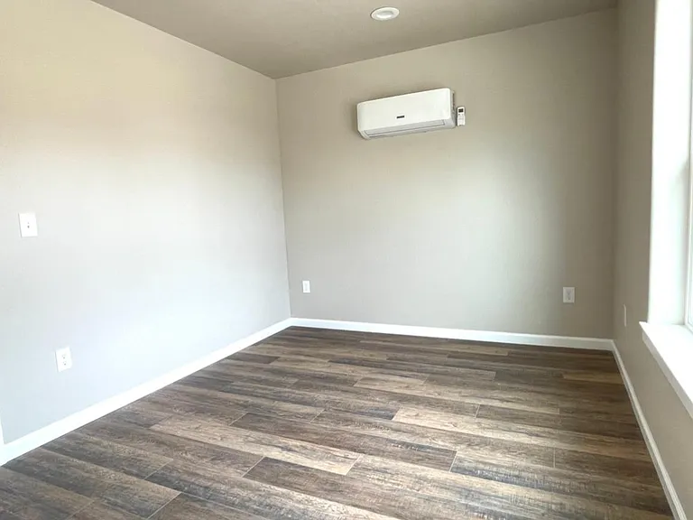 1005 SE Prospect St — Photo 13